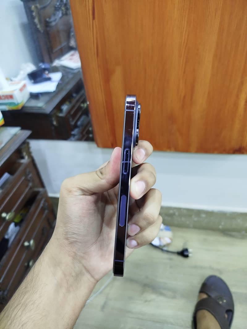 Apple iPhone 14 Pro FU 2