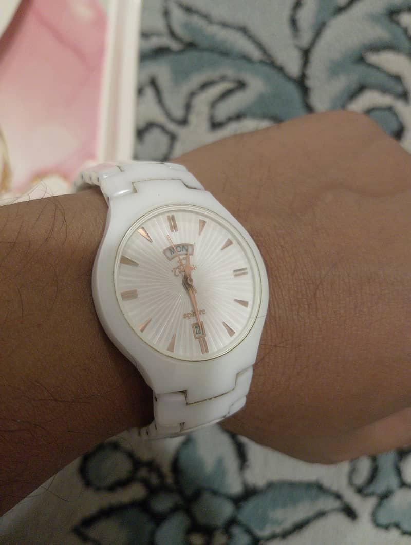white ceramic watch 2