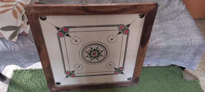 Carom board