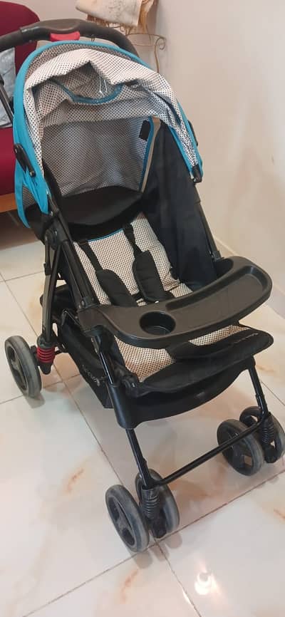 Baby Stroller/Prem for Sale with free bath chair