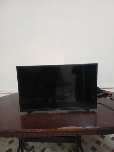 32" LED for sale