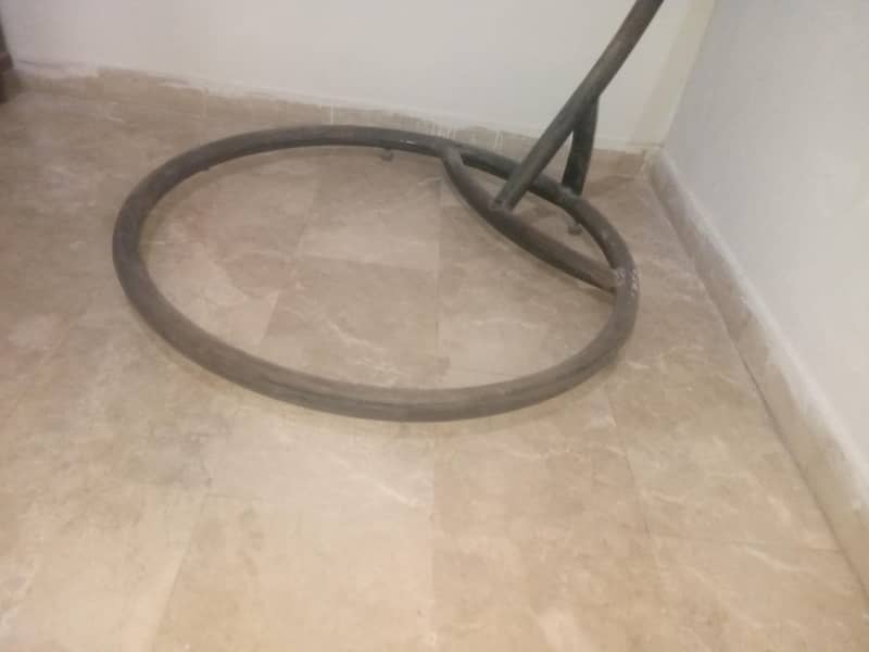 swing stand (large) 3