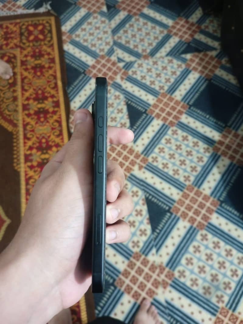 Iphone 16 4