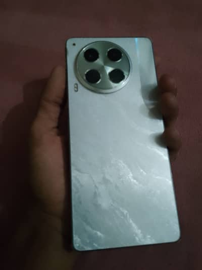 Tecno CAMON 30