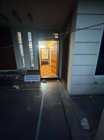 G 13 4 MARLA FULL HOUSE AVAILABLE FOR RENT