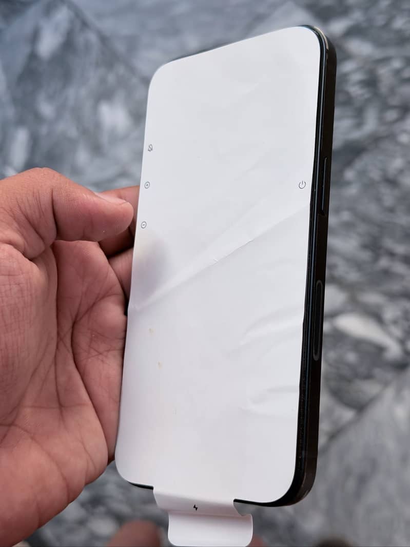 Apple iPhone 14 6