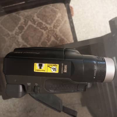 VHS C GR-AXM205