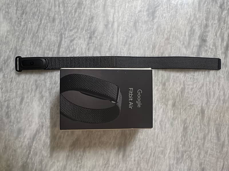Google Fitbit Air 1