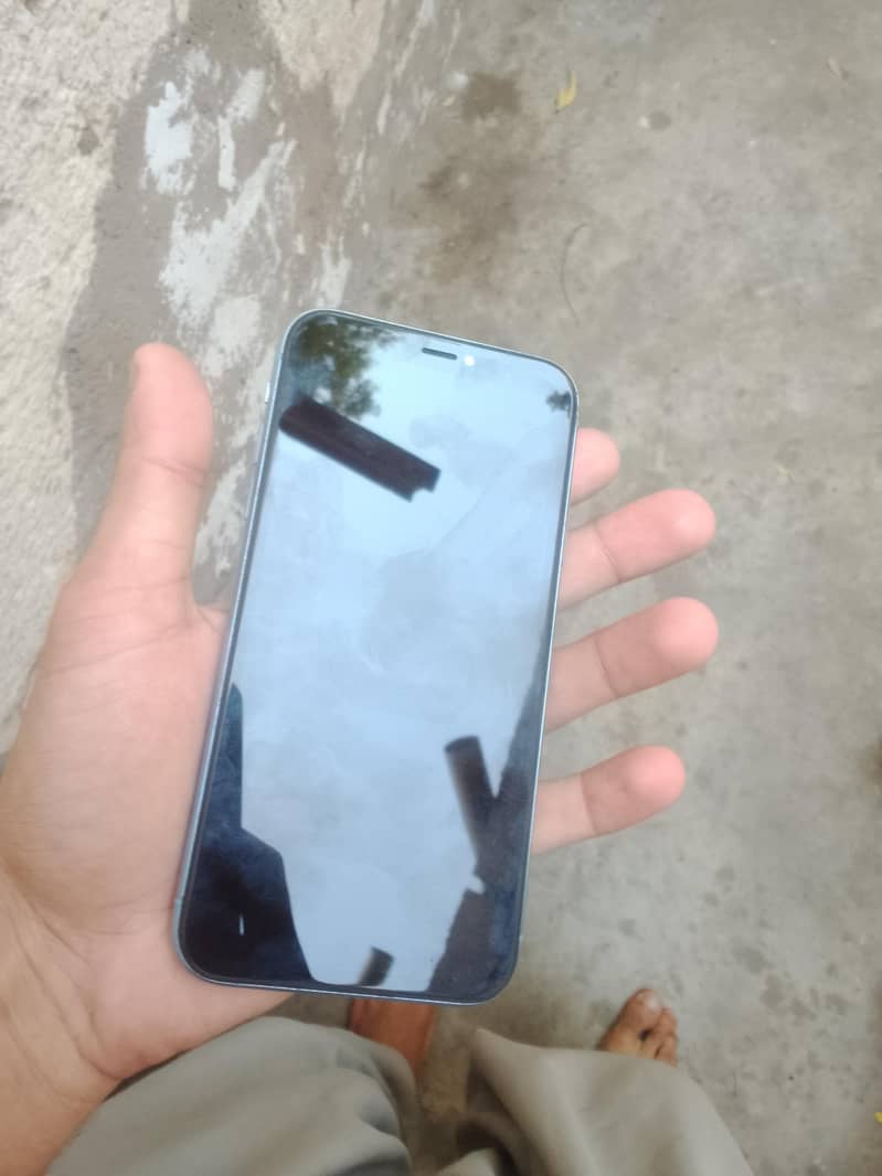 Apple iPhone XR 5