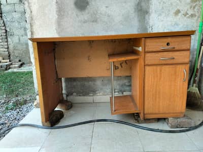 Wooden Study/computer setup Table with Drawers and Cabinet