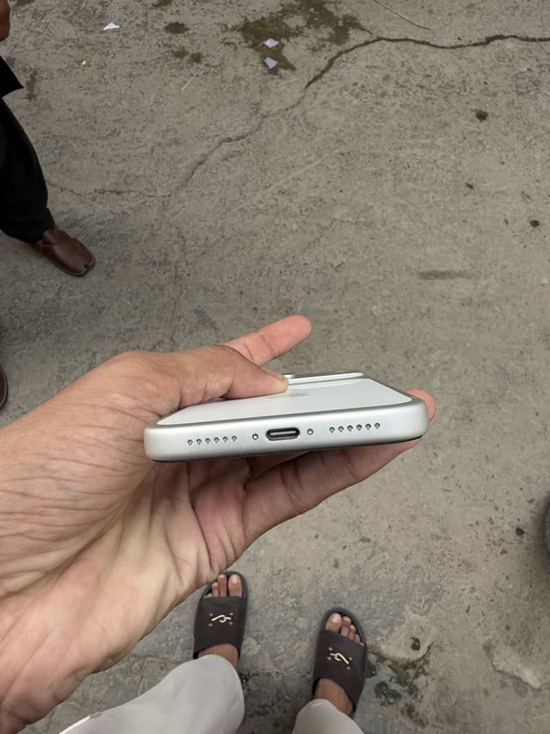 Apple iPhone 17 Pro Max 3
