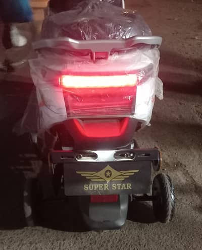  SMART LITHIUM ELECTRIC SCOOTY – PREMIUM MODEL