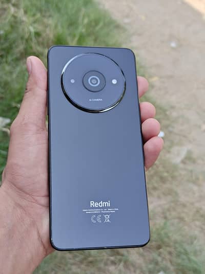 4GB ram 128 GB storage