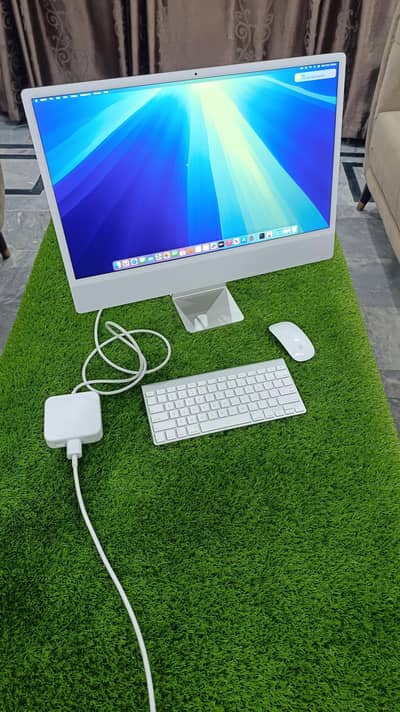 Imac 2021, M1 Chip, 512GB SSD, 8GB RAM