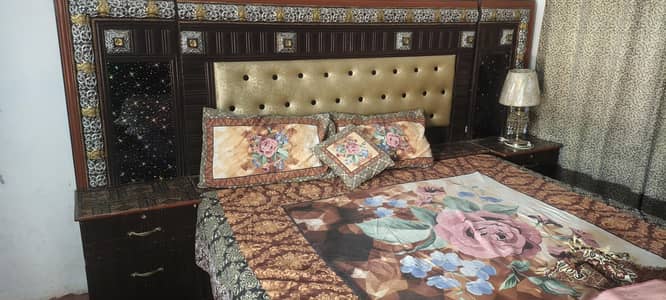 Bed Dressing Showcase iron stand