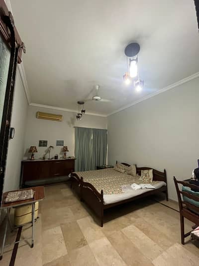 1 Kanal Double Unit House 3+3 Beds For Rent In Sui Gas Block-F Lahore.