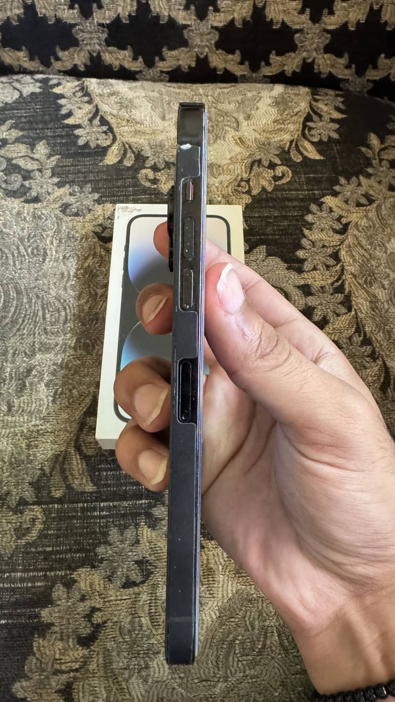 Apple iPhone 14 Pro Max 2