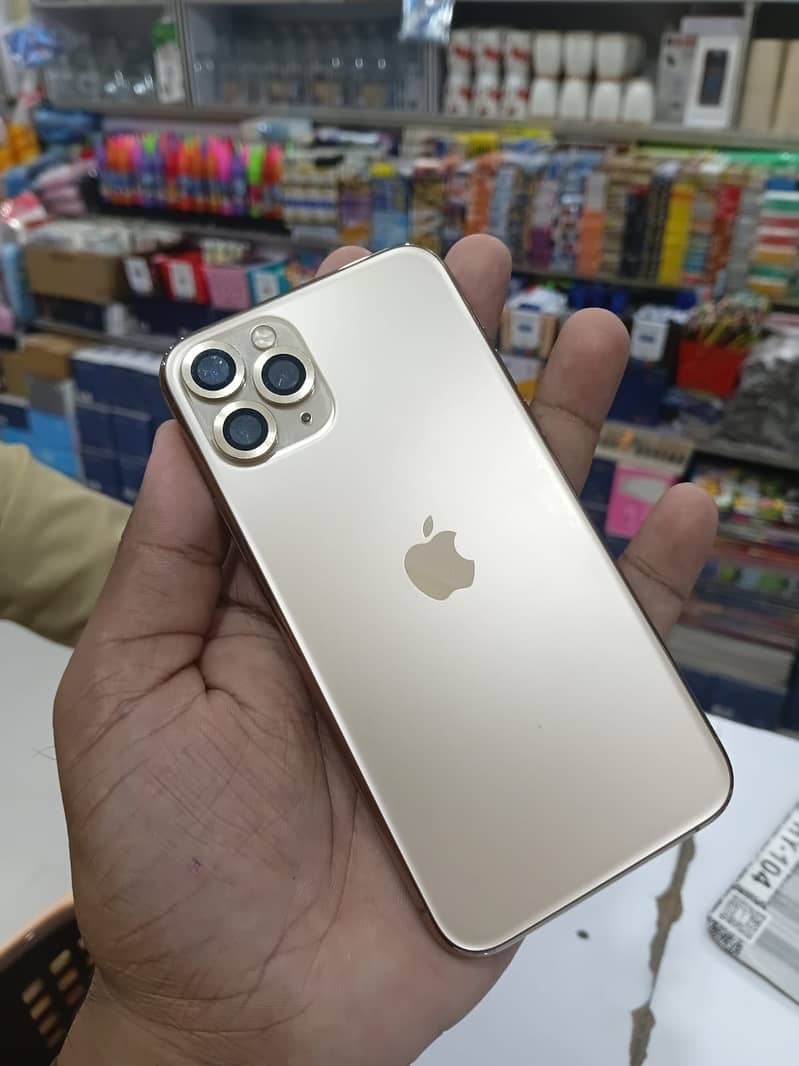 Apple iPhone 11 Pro 6