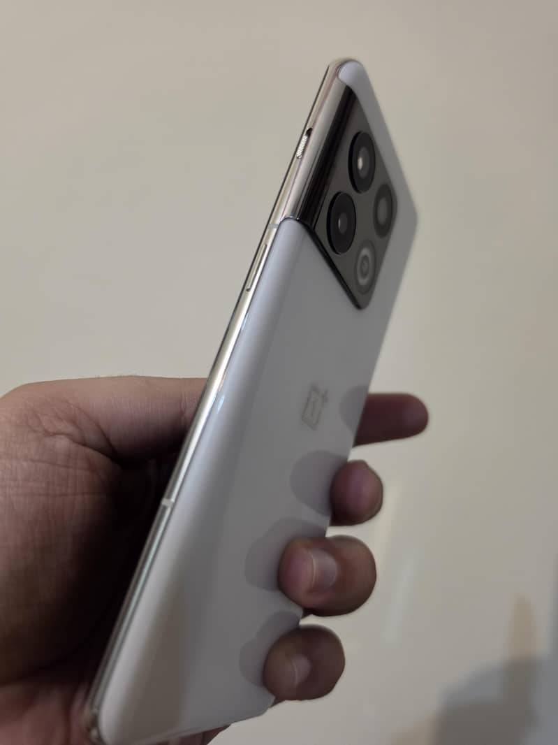 One Plus 10 Pro 3