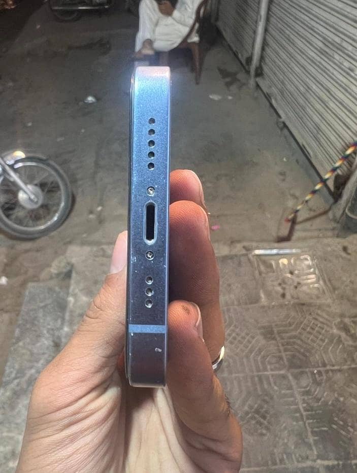 Apple iPhone 14 1
