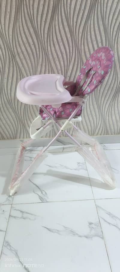 BABY HIGH CHAIR / FEEDING CHAIR – PINK FOLDABLE (ALMOST NEW )
