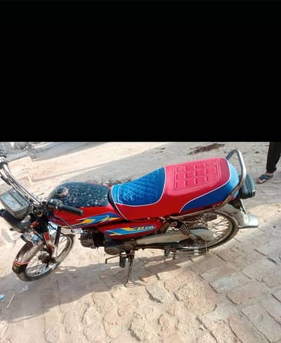urgent for sale exchange bi Kar lo ga 70 Kay sht 03054684223 call me
