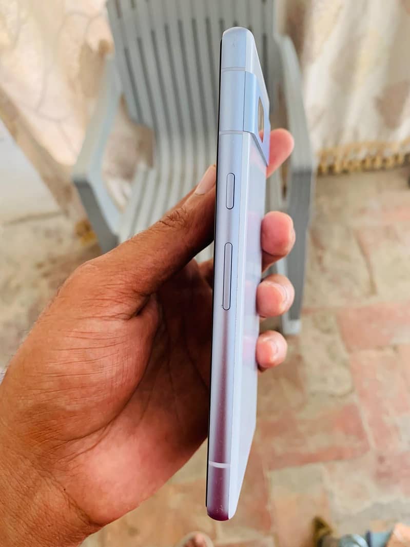 Google Pixel 7a 5