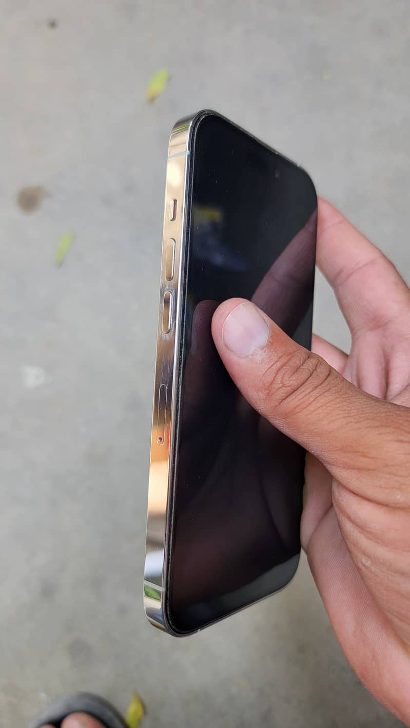 Apple iPhone 14 Pro 5