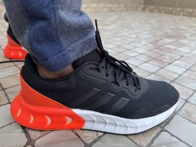 Brand new adidas shoes 10/10