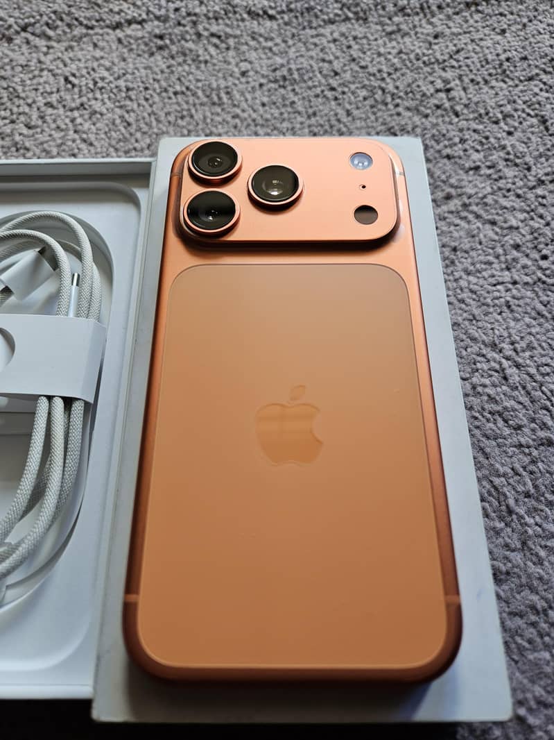 Apple iPhone 17 Pro JV 2