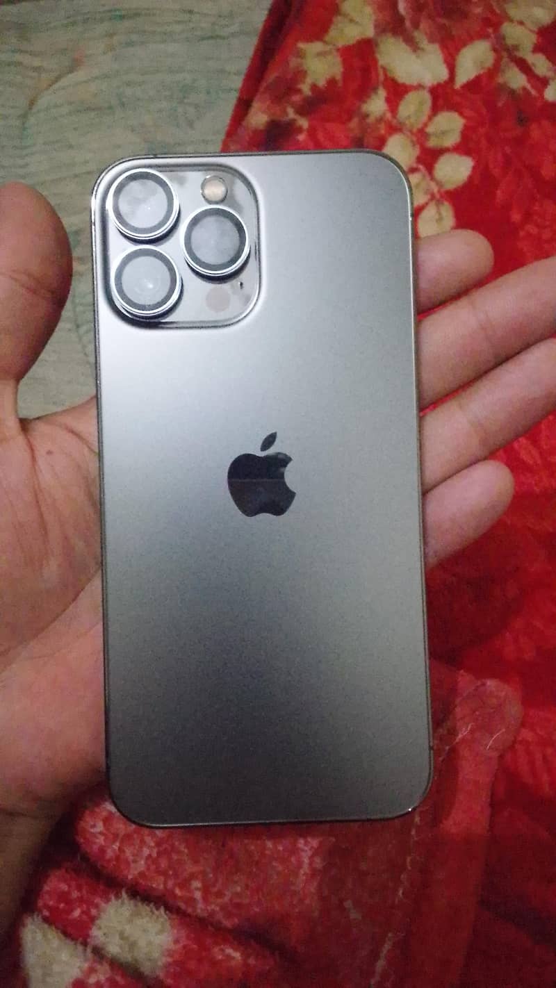 Apple iPhone 13 Pro Max 0
