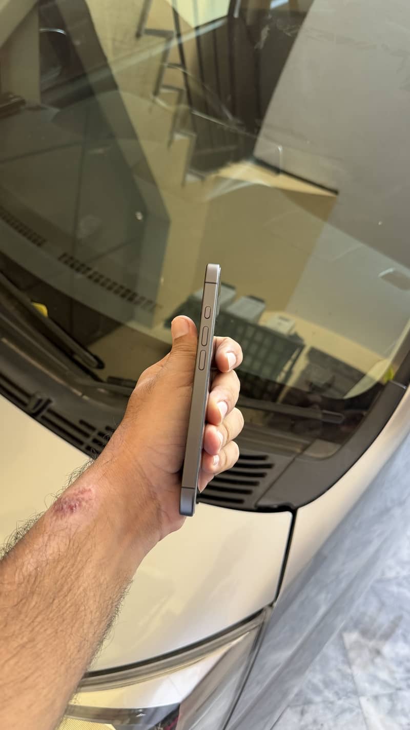 Apple iPhone 17 2