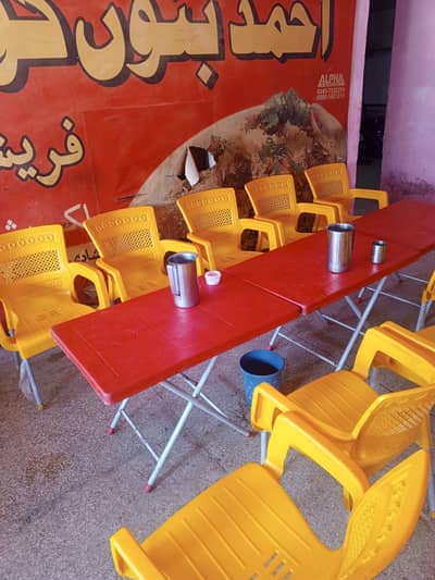 Chair table kursi hotel naiz hotel ka sara saman available hae