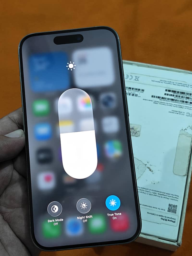 Apple iPhone 15 Pro 3