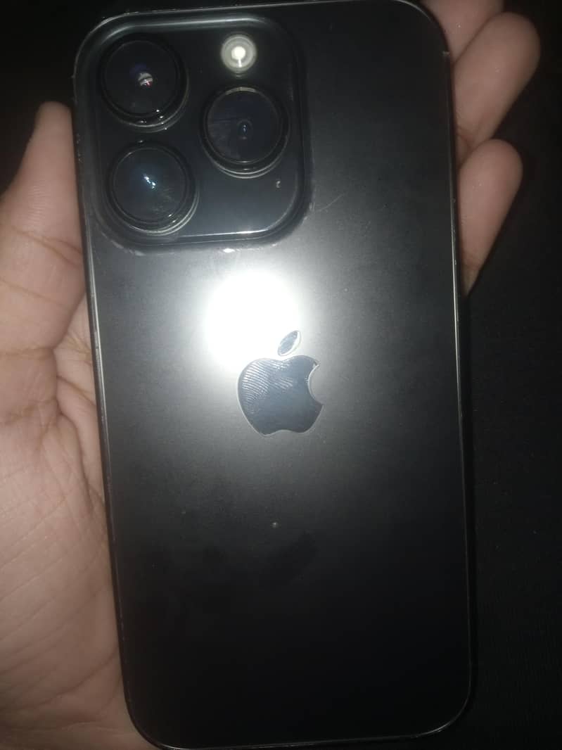 Apple iPhone 14 Pro 0
