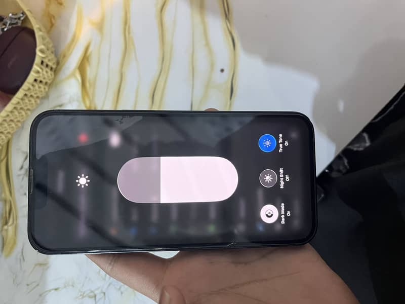 Apple iPhone 13 3