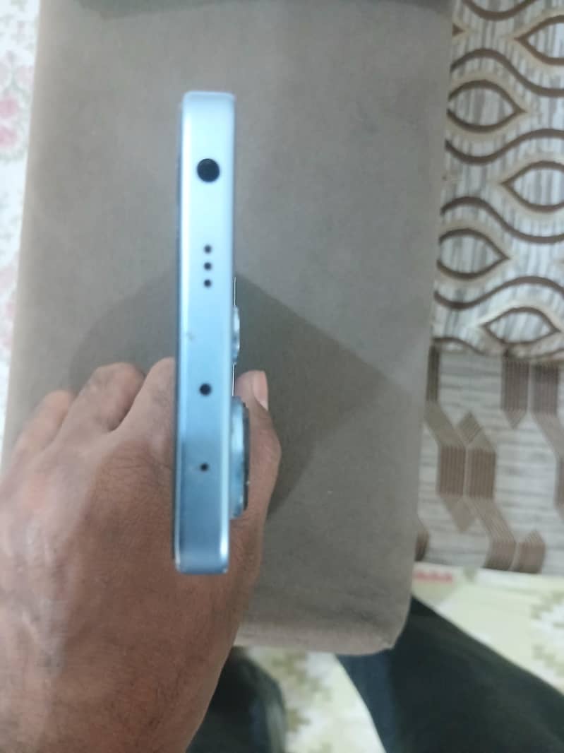 Xiaomi Redmi Note 13 4