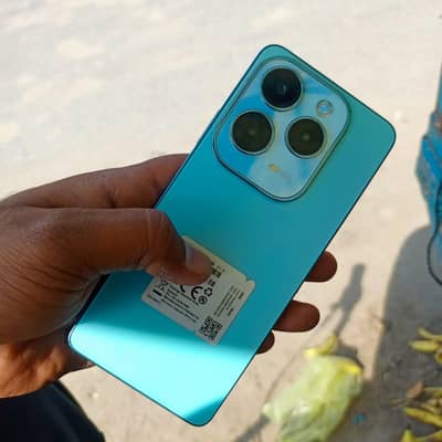 Infinix Hot 40. ) 8/128gb