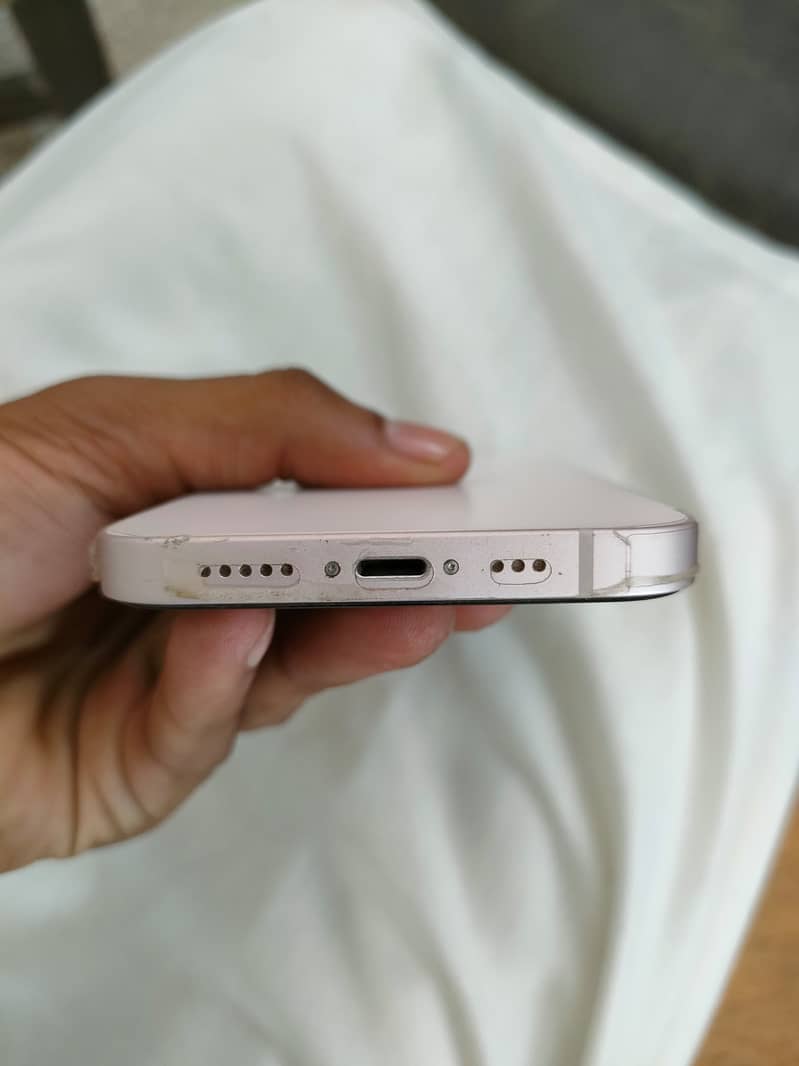 Apple iPhone 13 1