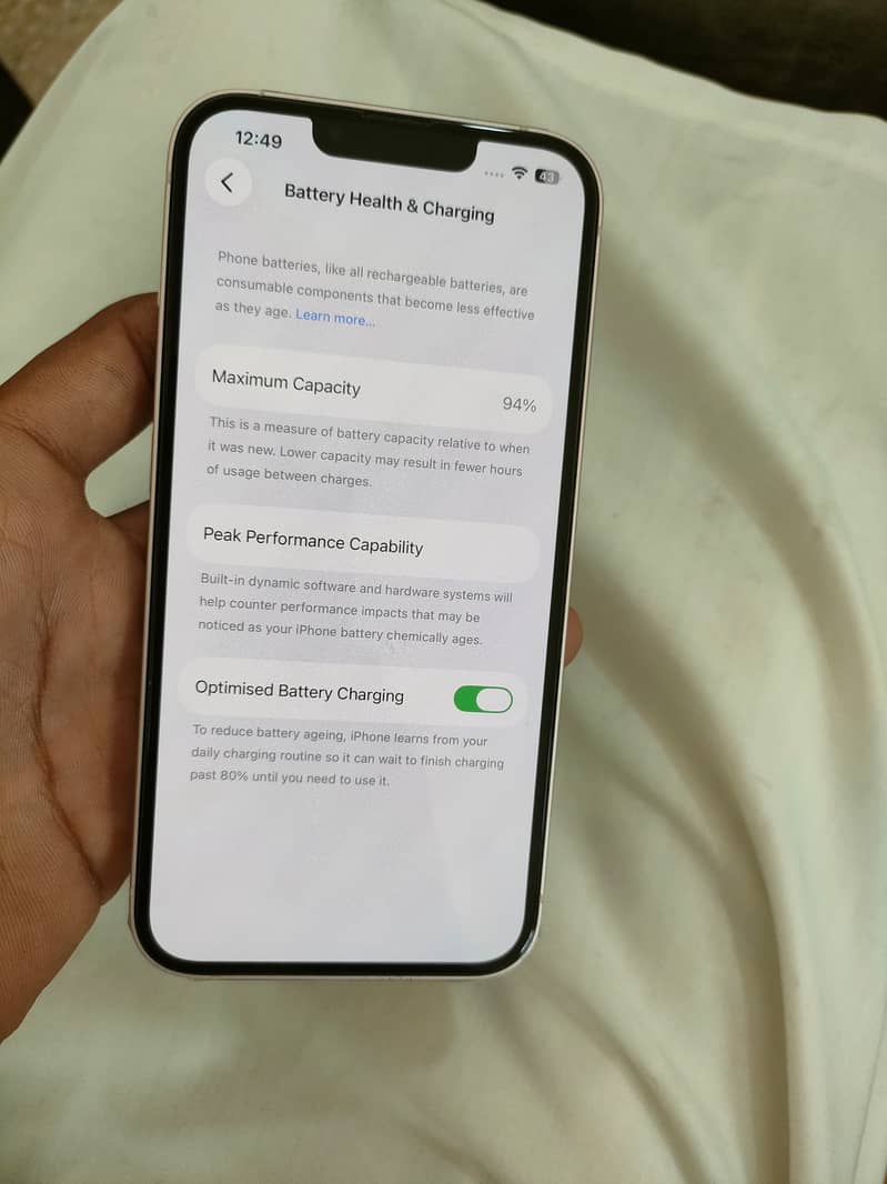 Apple iPhone 13 5