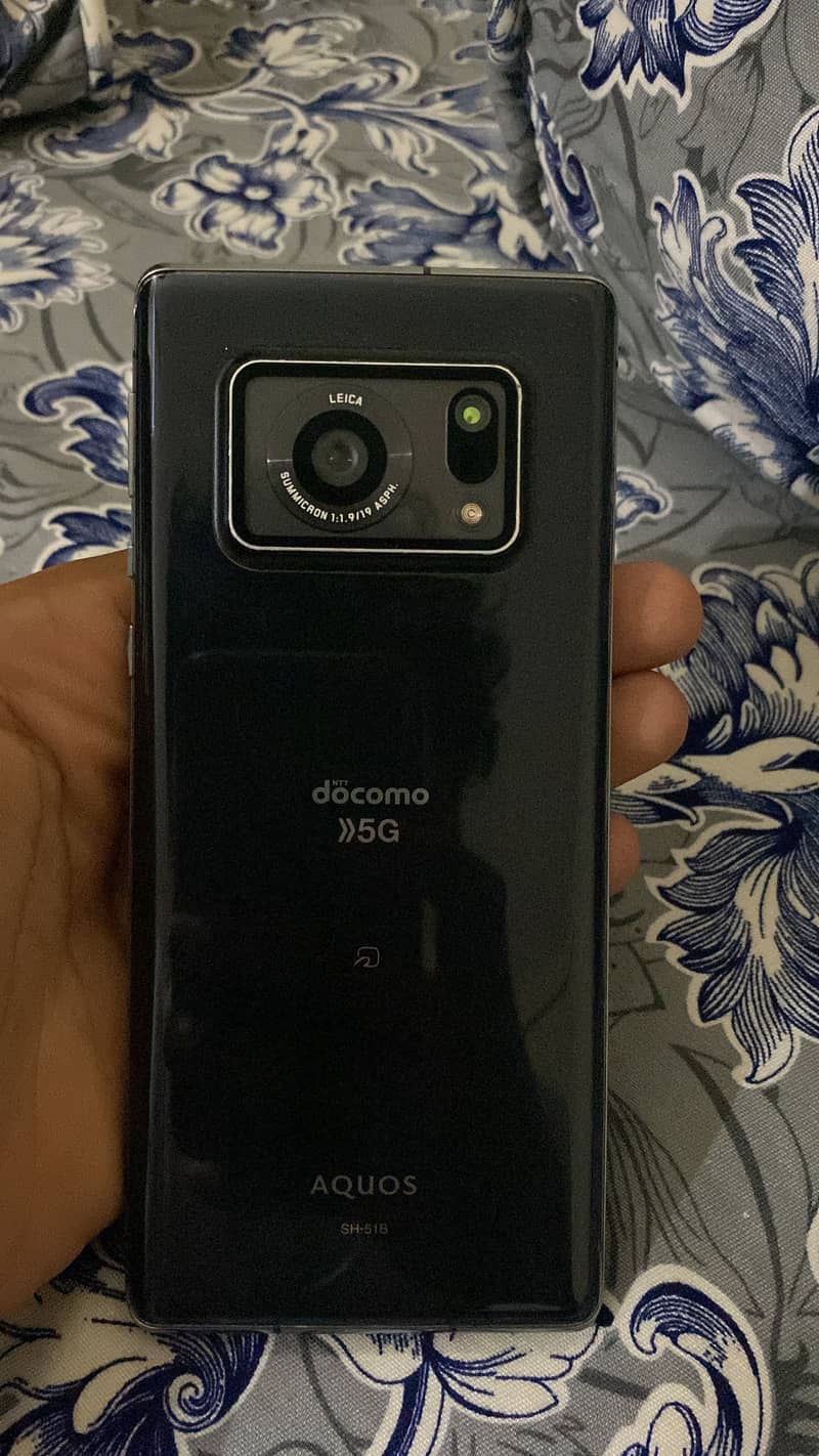 Sharp Aquos Crystal 0