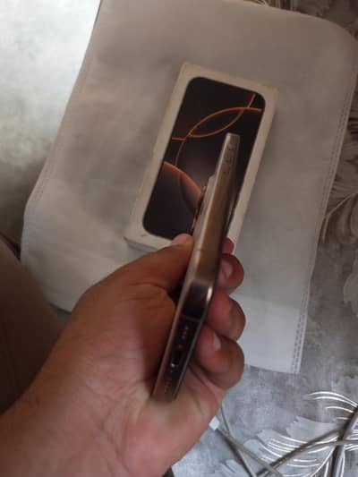 Apple iPhone 16 Pro jv 128 GB