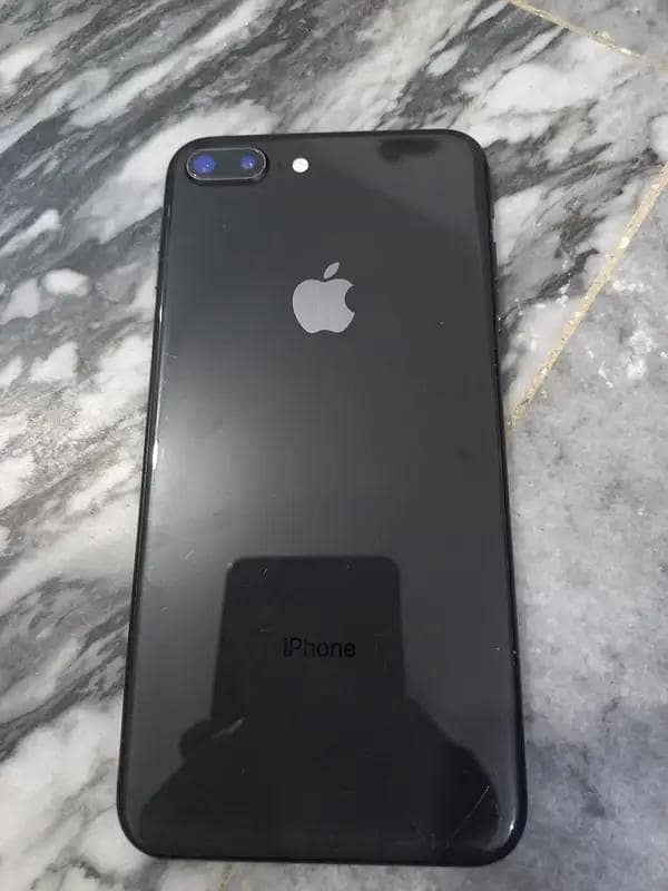 Apple iPhone 8 Plus 0