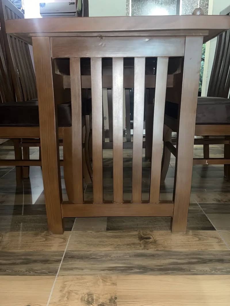 Dining Table Set with 4 Chairs 1