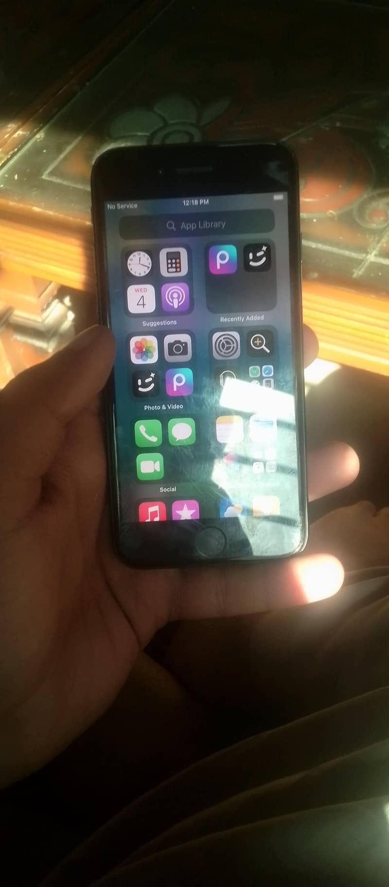 Apple iPhone 7 2