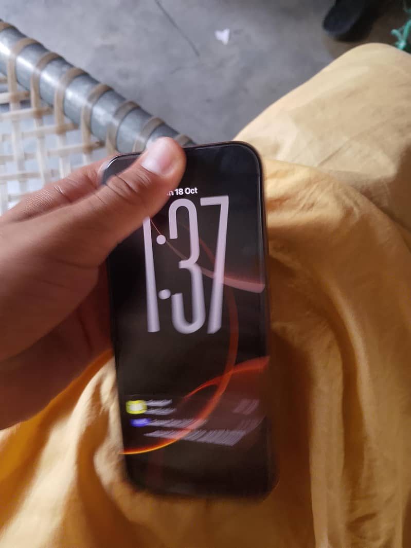 Apple iPhone 16 Pro Max 2