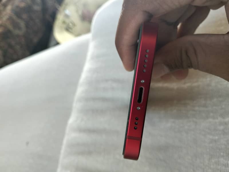 Apple iPhone 13 1