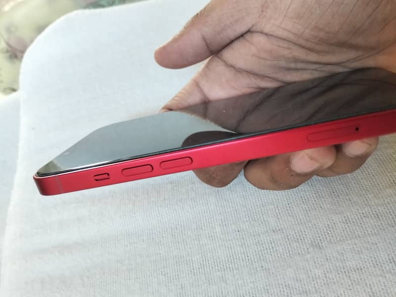 Apple iPhone 13 3