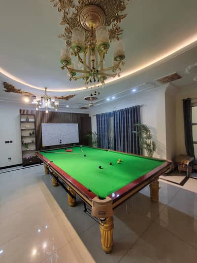 Star snooker table