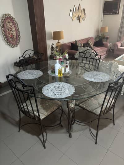 Dinning table with 6 chairs